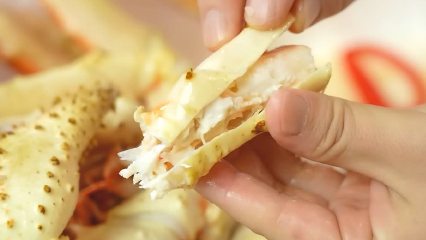 Is Half-Price King Crab a Scam? A Seafood Expert Tests the Truth