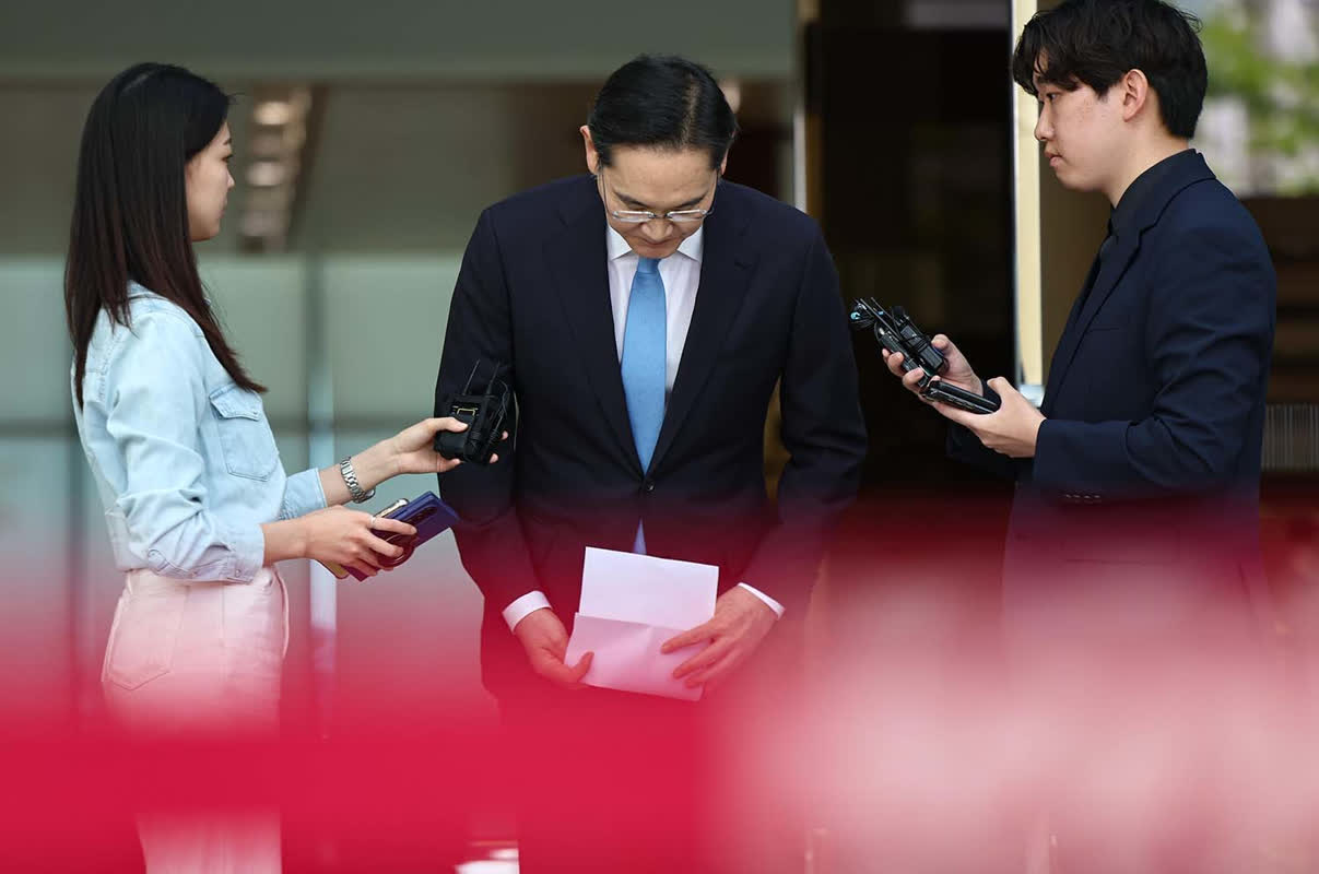 Samsung Faces Massive Strike Threat: Will a Public Apology Work?