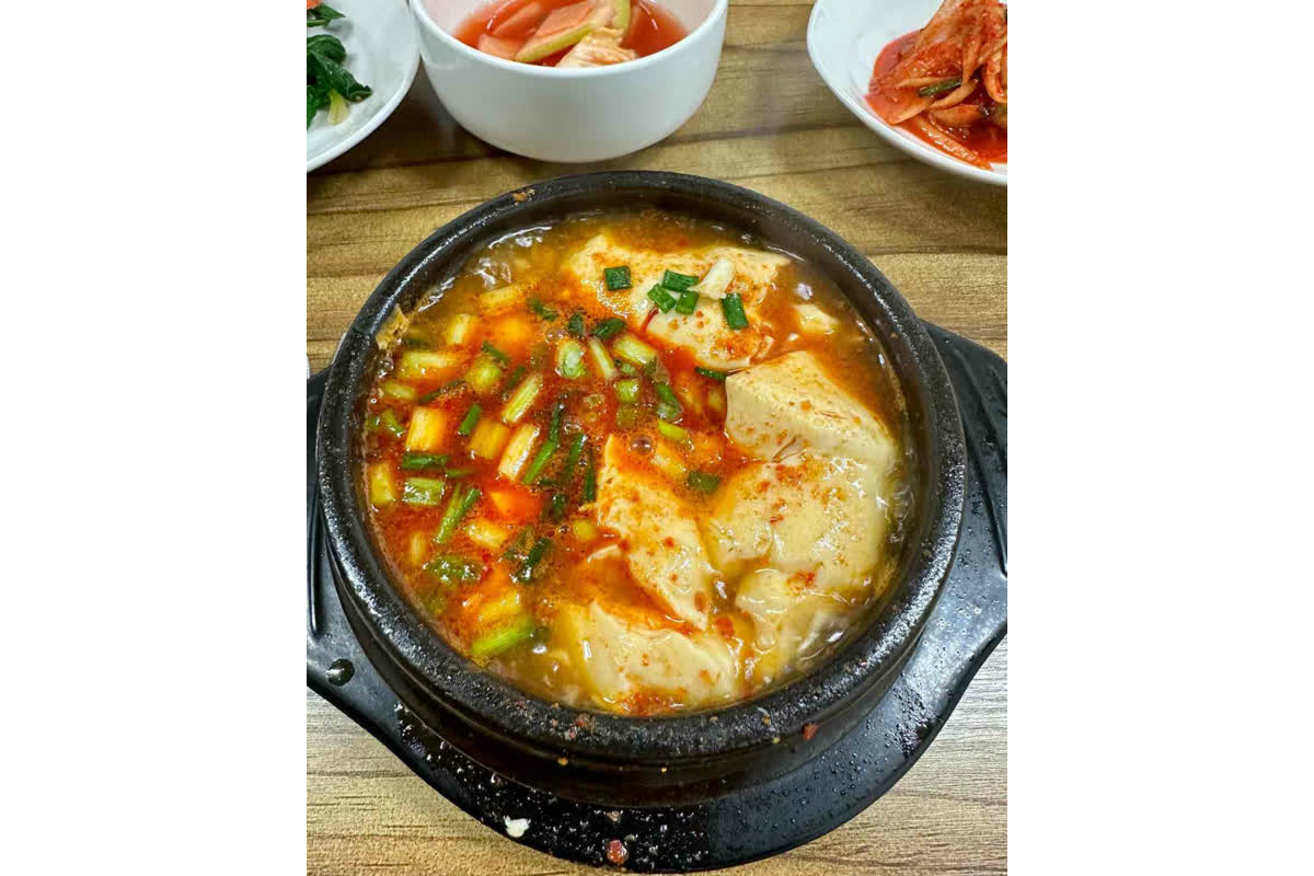 3代続く老舗からペク・ジョンウォン絶賛の名店まで｜韓国・至高の順豆腐5選