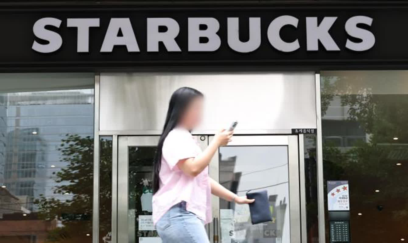 スターバックス、歴史を冒涜するキャンペーンで大炎上！