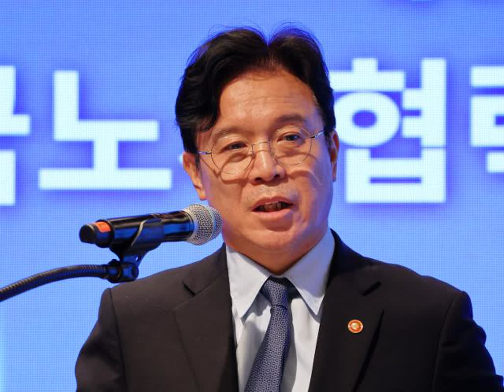 Will AI Replace Humans? South Korea’s Bold Plan to Protect Labor Rights
