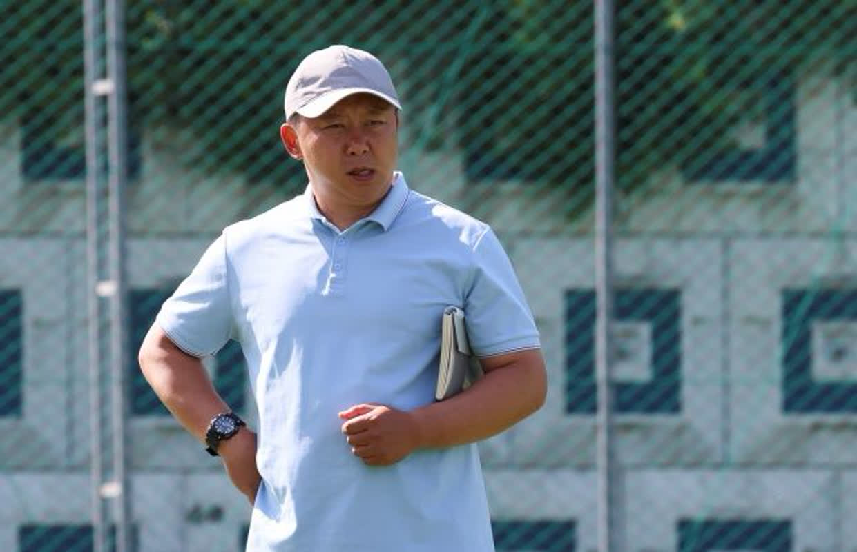 「日韓戦」の言葉に鋭く反応――北朝鮮女子サッカー監督が会見で見せた異変とは