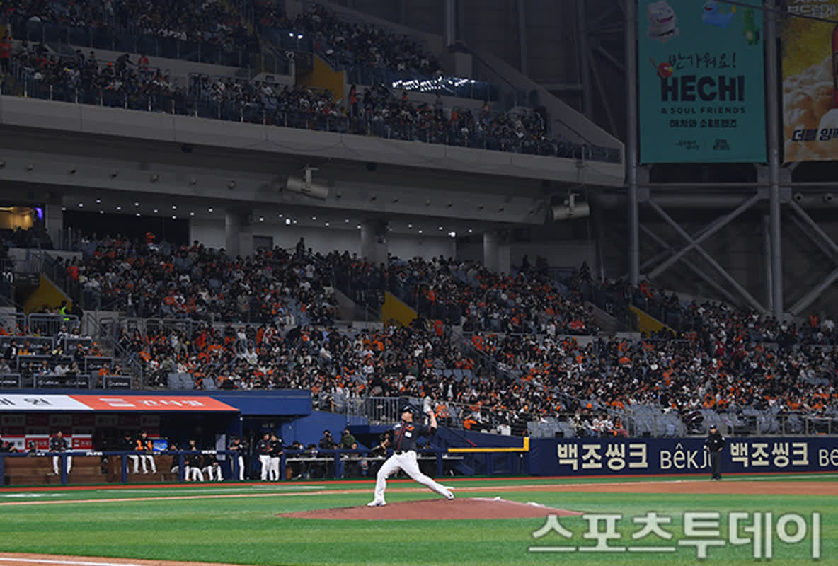 Lights Out: Why a South Korean Baseball Team Was Forced to Leave