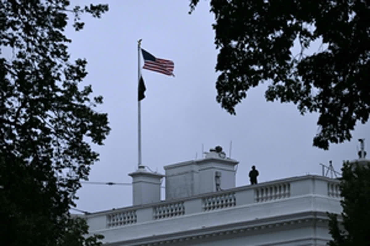 Trump Faces White House Shooting Amid High-Stakes Iran Nuclear Deal