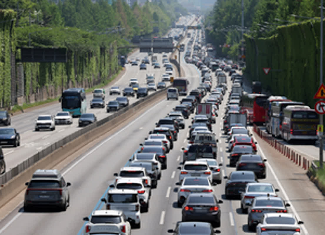 連休の交通量、ついに581万台超え！
