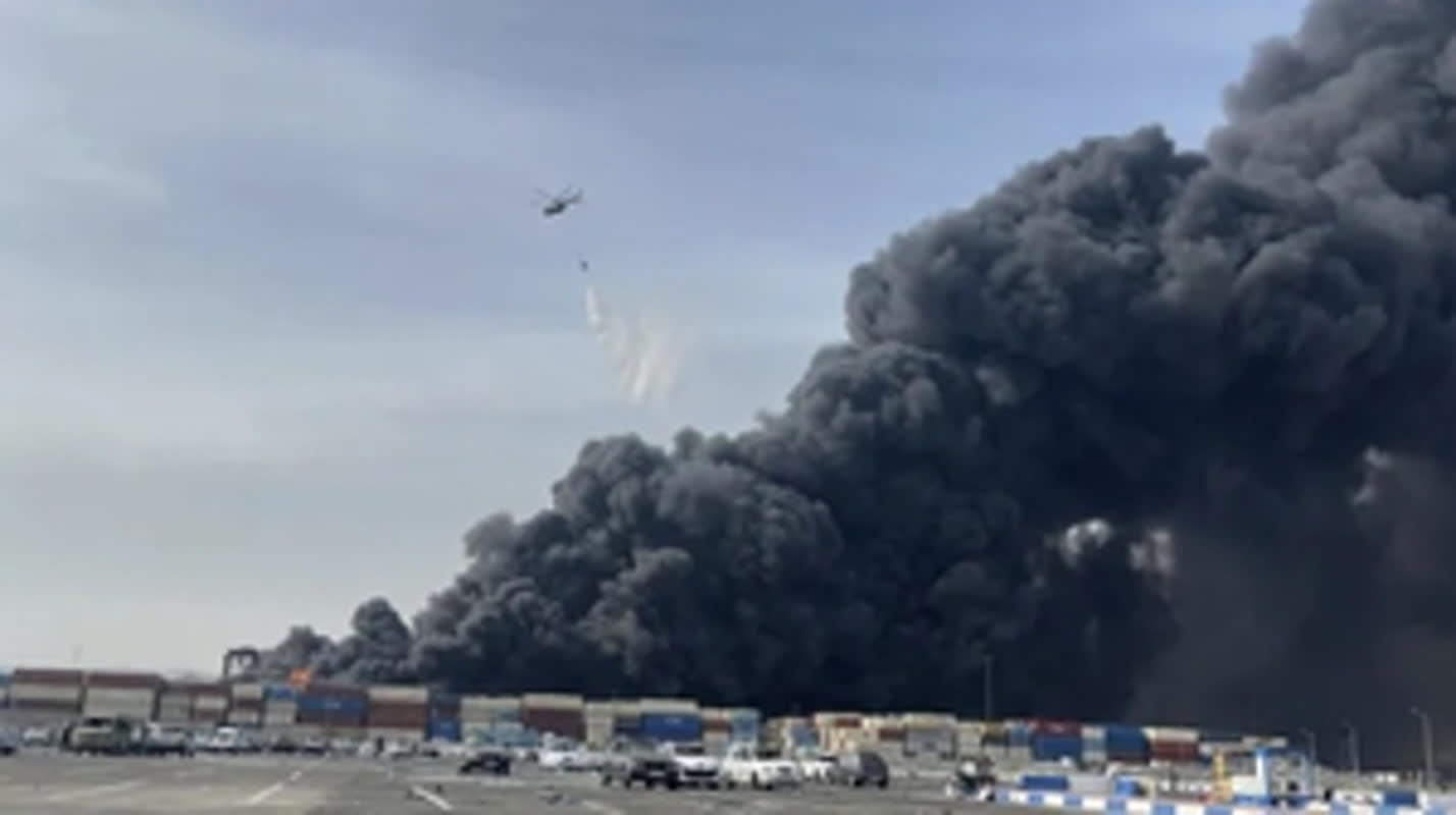 Explosions Rock Iran’s Key Port After U.S. Strikes Hit Missile Bases