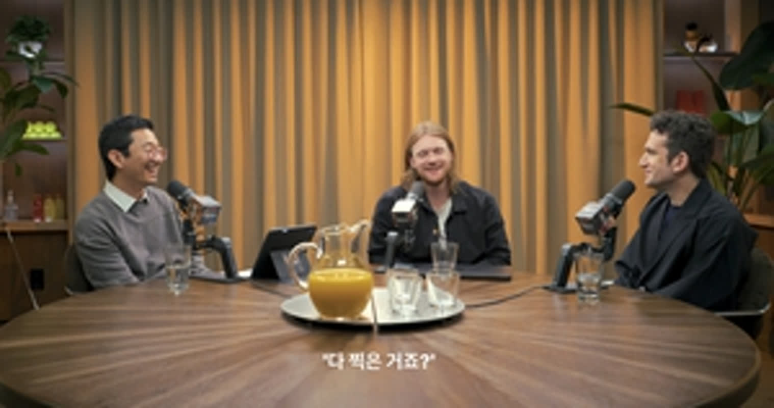 Netflix and Spotify Join the Race as Video Podcasts Explode