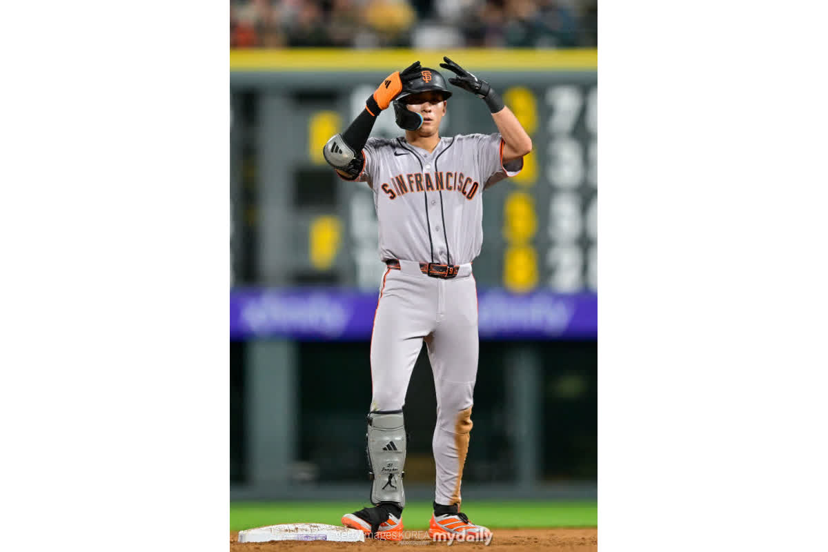 Giants Collapse in 9th After Lee Jung-hoo’s Massive 4-Hit Return
