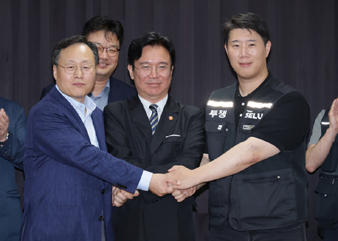 Samsung Strike Averted: Massive Last-Minute Deal Reached with Workers
