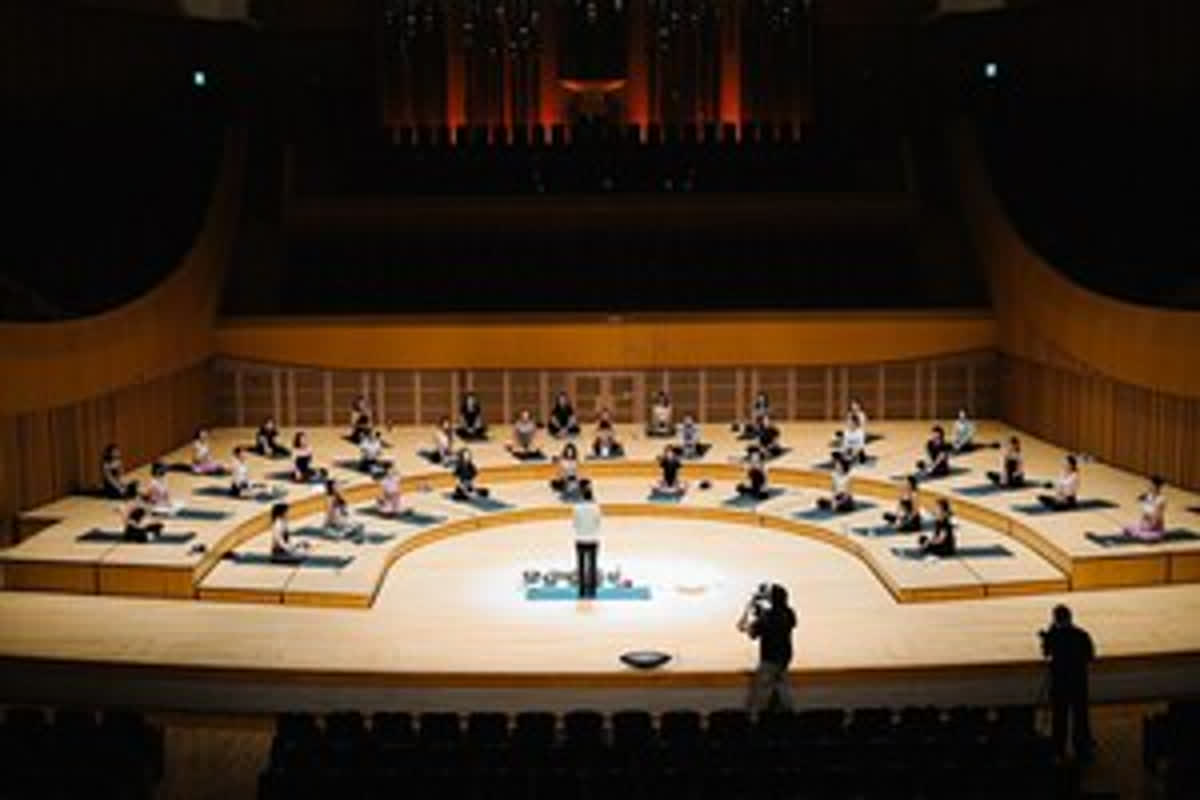 10th Anniversary: Lotte Concert Hall Transforms Stage into Wellness Space with Unique Yoga Experience