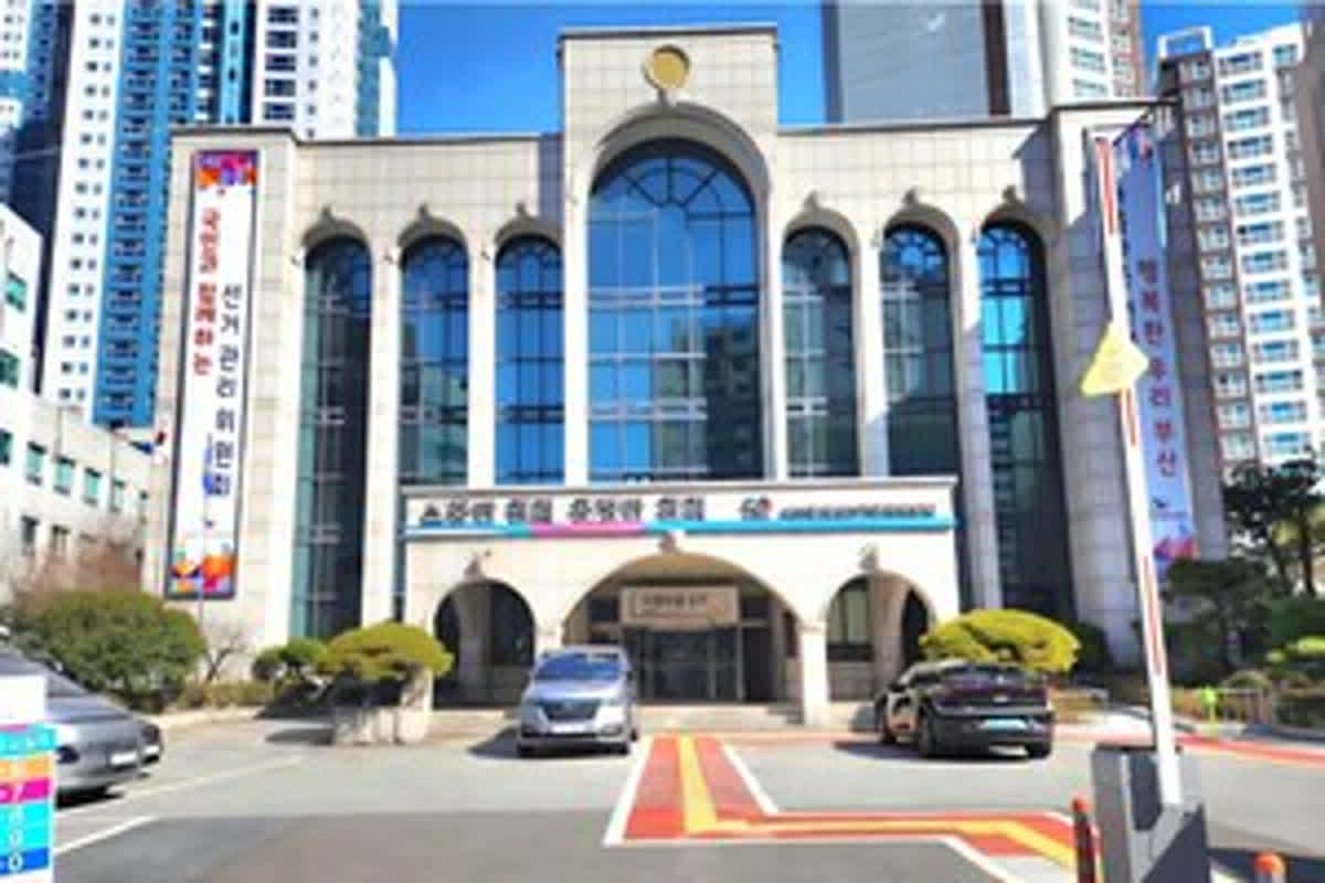 Busan Education Election: What to Expect from Candidate Jeong Seung-yoon’s Political Stance?