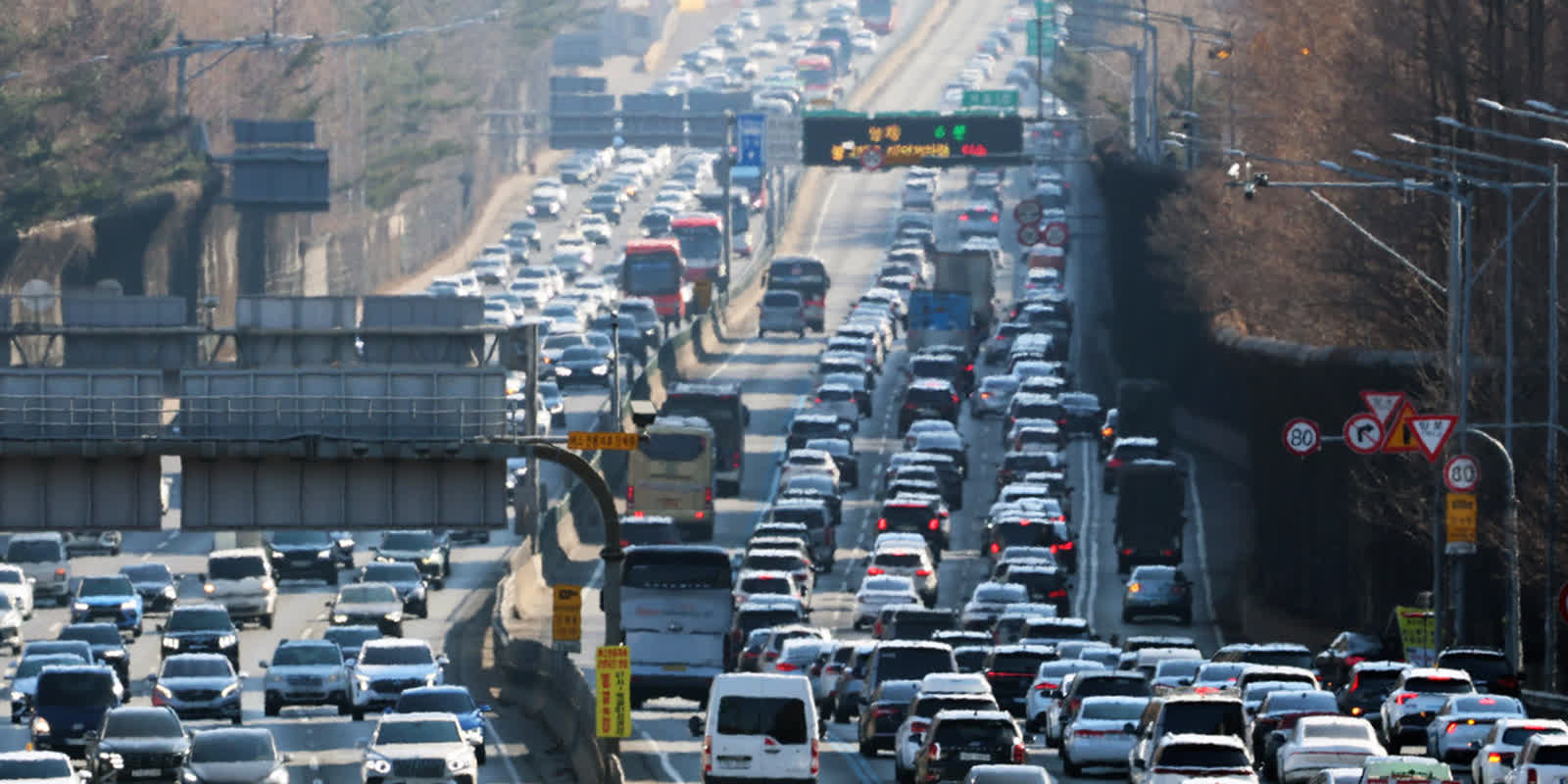 ゴールデンウィークの渋滞、ついに全国規模に！