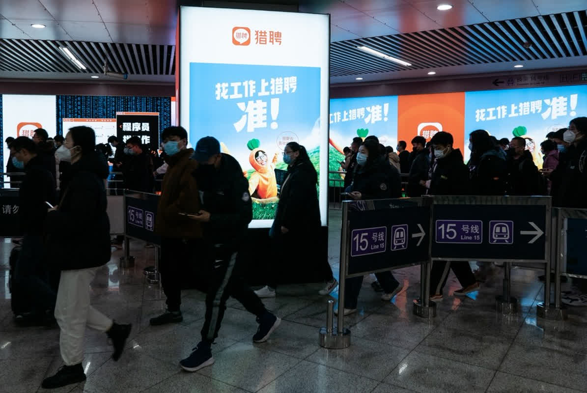 AI Could Slash 30% of China’s Workforce, Government Warns