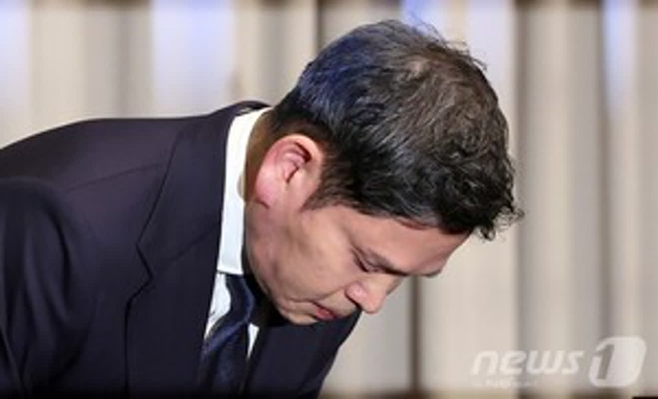 Government Targets Starbucks Korea Over ‘Tank Day’ Controversy