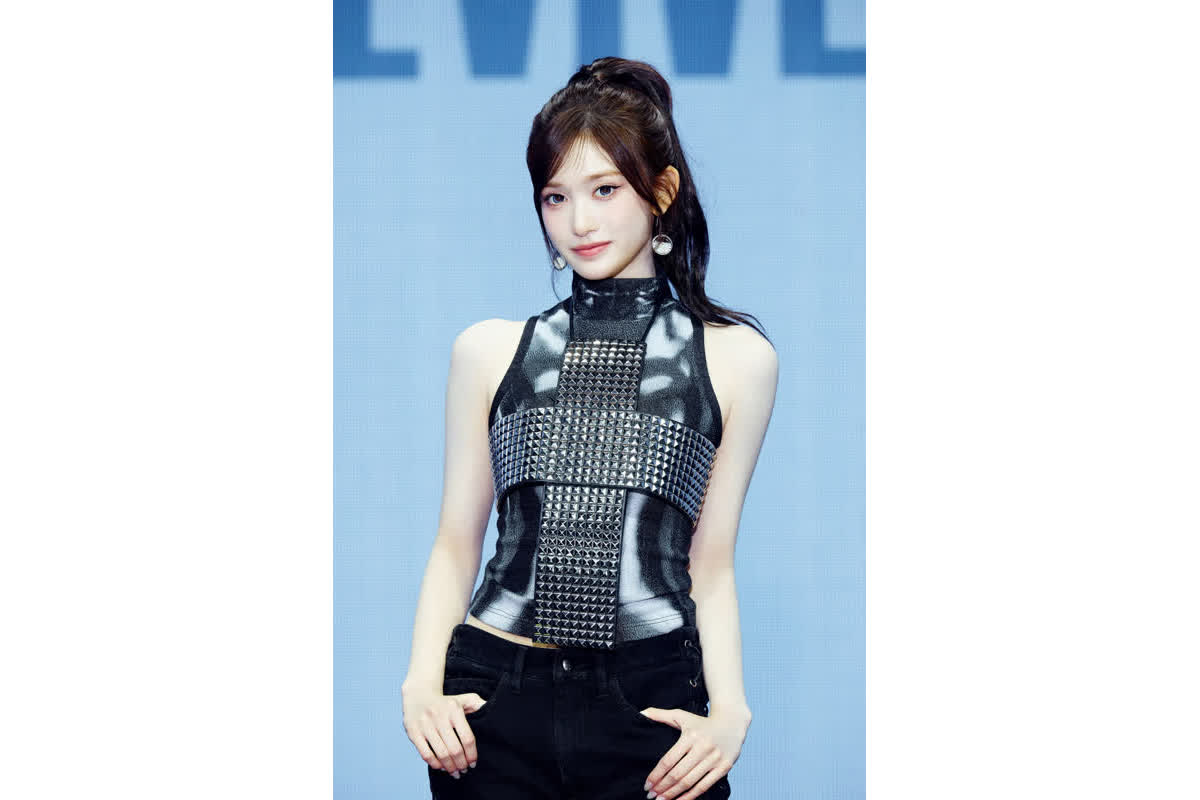 K-Pop Star Lee Seo of IVE Set for Historic First Pitch in Seoul