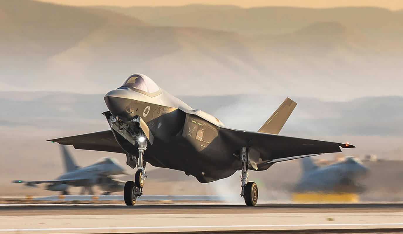 Israel Boosts Air Power: Massive F-35 and F-15 Jet Expansion Underway
