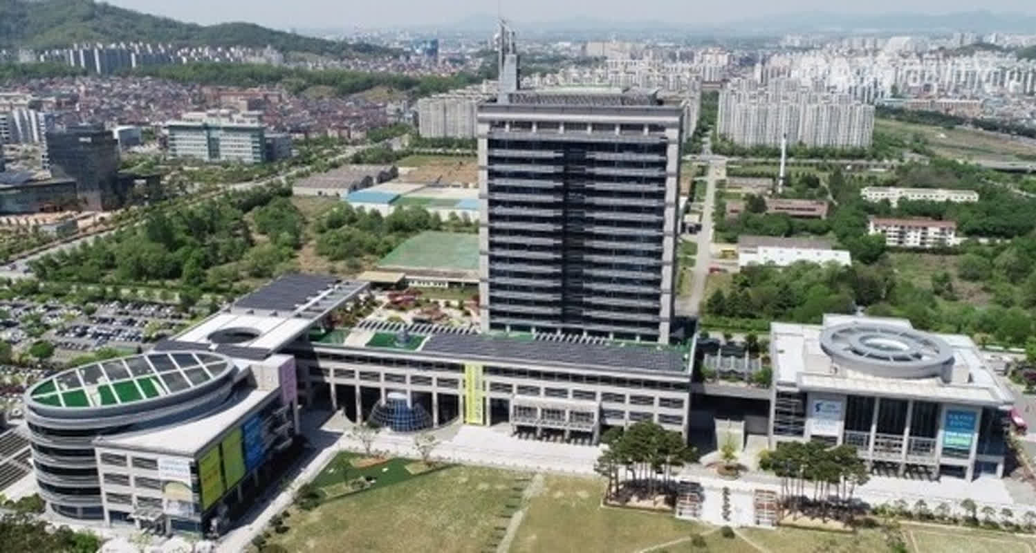 More Than Just a Helmet: South Korea’s New Plan to Respect Foreign Workers