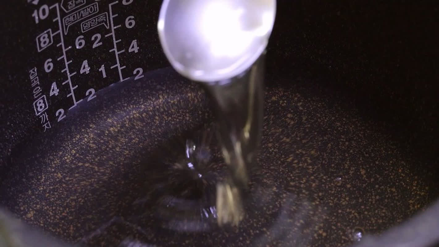 How to Clean Your Rice Cooker: 3 Simple Steps Using Vinegar and Baking Soda