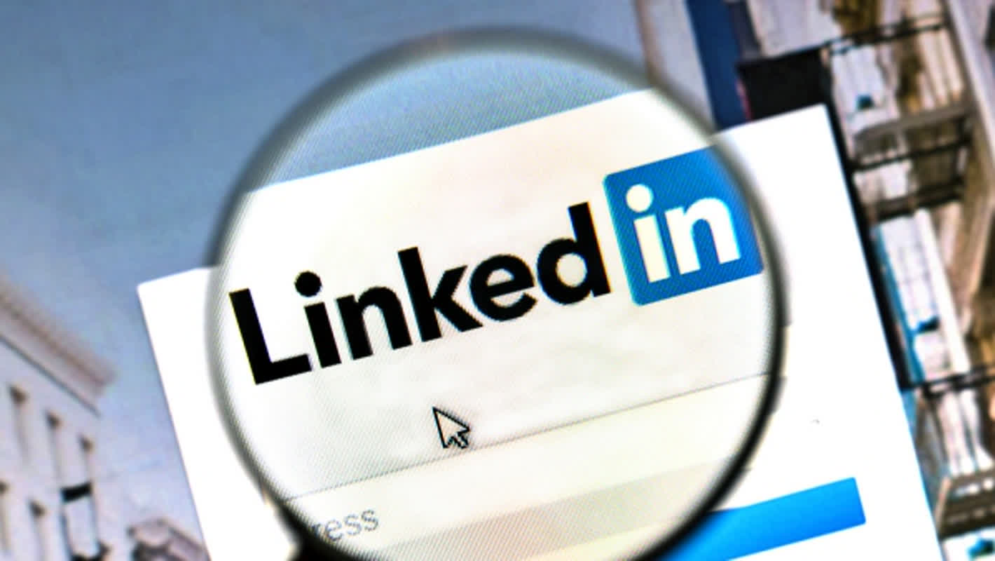 LinkedIn’s New AI Content Policy: How It Affects Your Posts in 2026