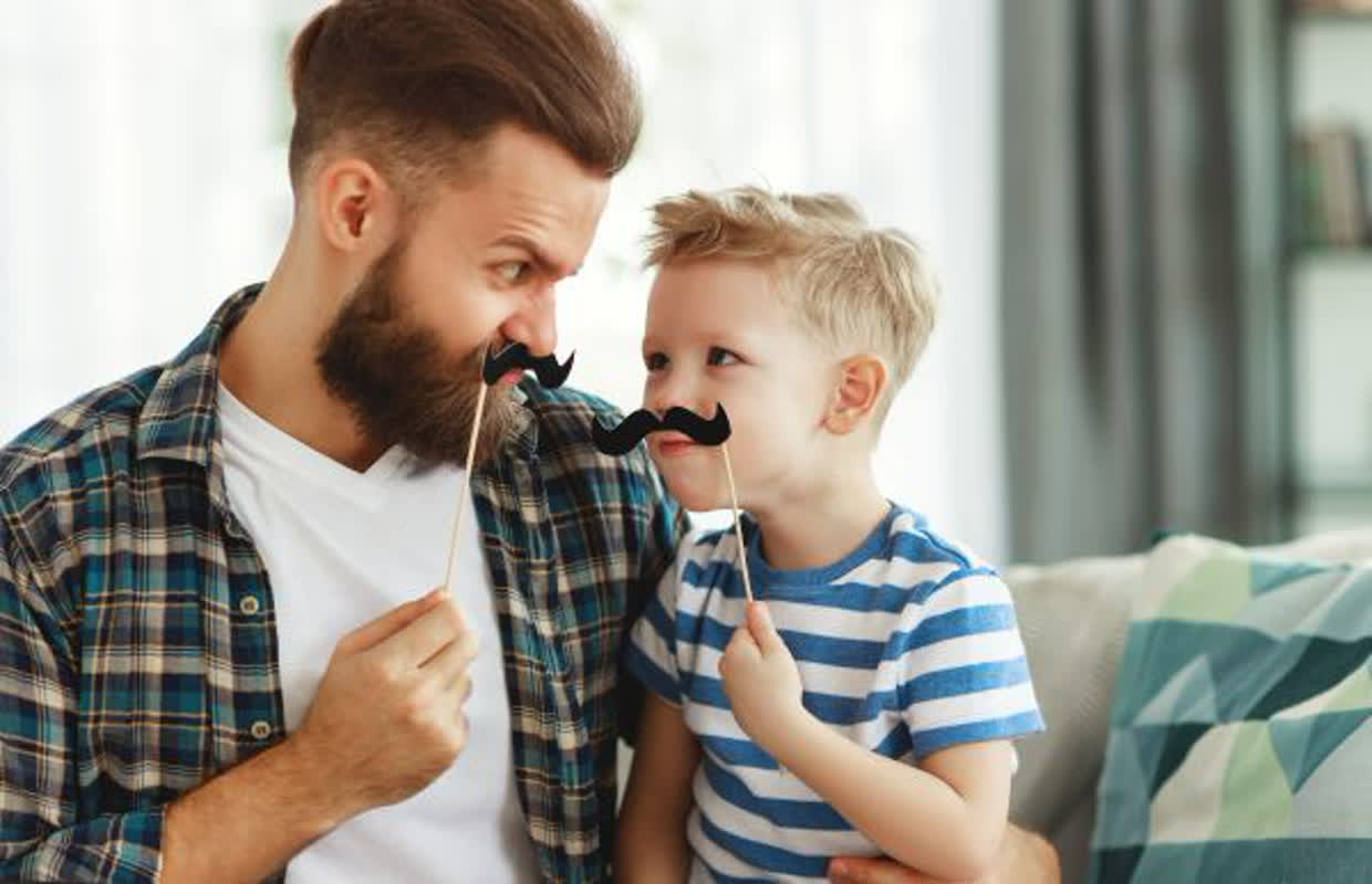 「年齢確認」を突破する子供たち――英調査で判明した、AIや偽装による驚きの回避術とは