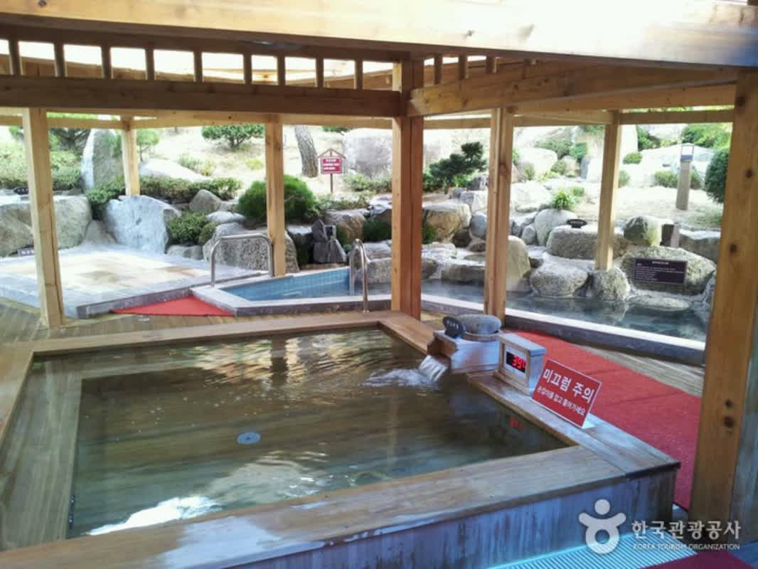 絶体絶命！温泉と歴史が待つ速さの旅