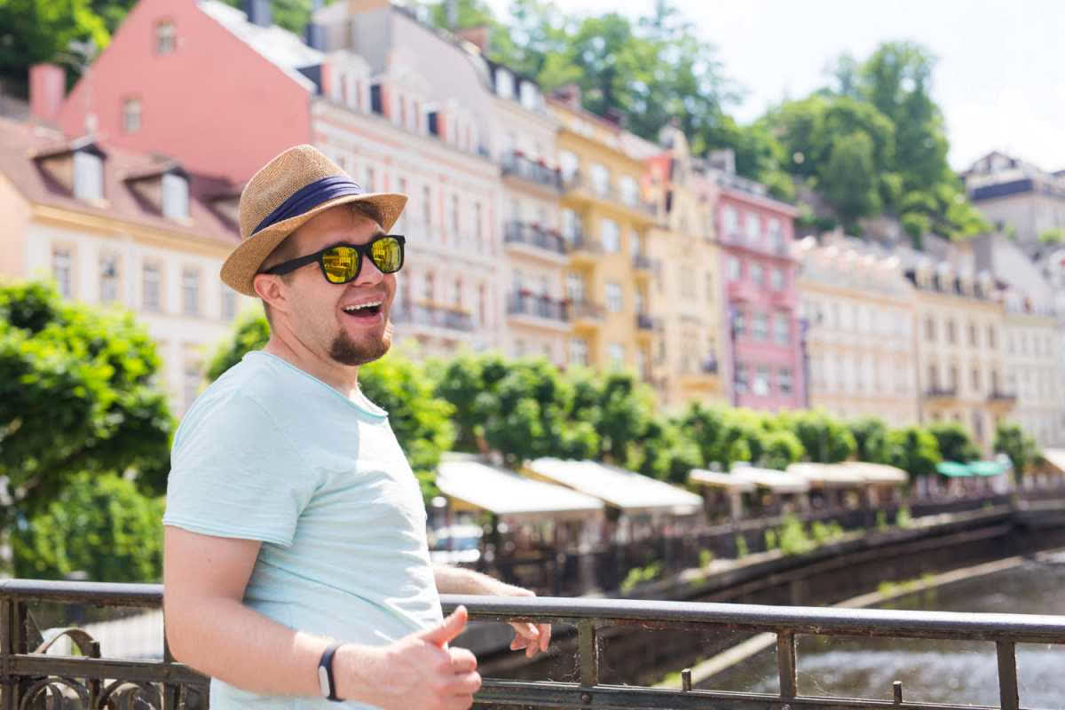 6月から8月のヨーロッパ旅行、必見の服装ガイド