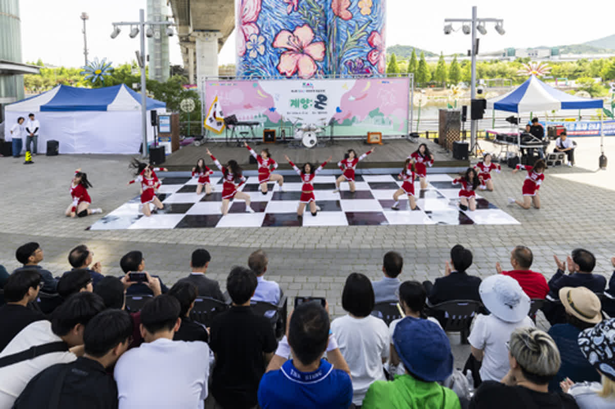 8000人が熱狂した韓国・仁川の祭典｜若者が企画・運営した「驚きの内容」とは