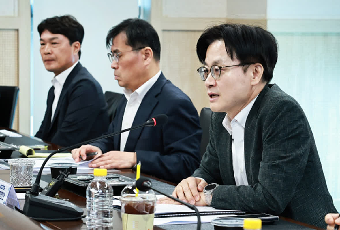 Samsung Electronics Strike: What Are the Economic Risks of a Labor Dispute?