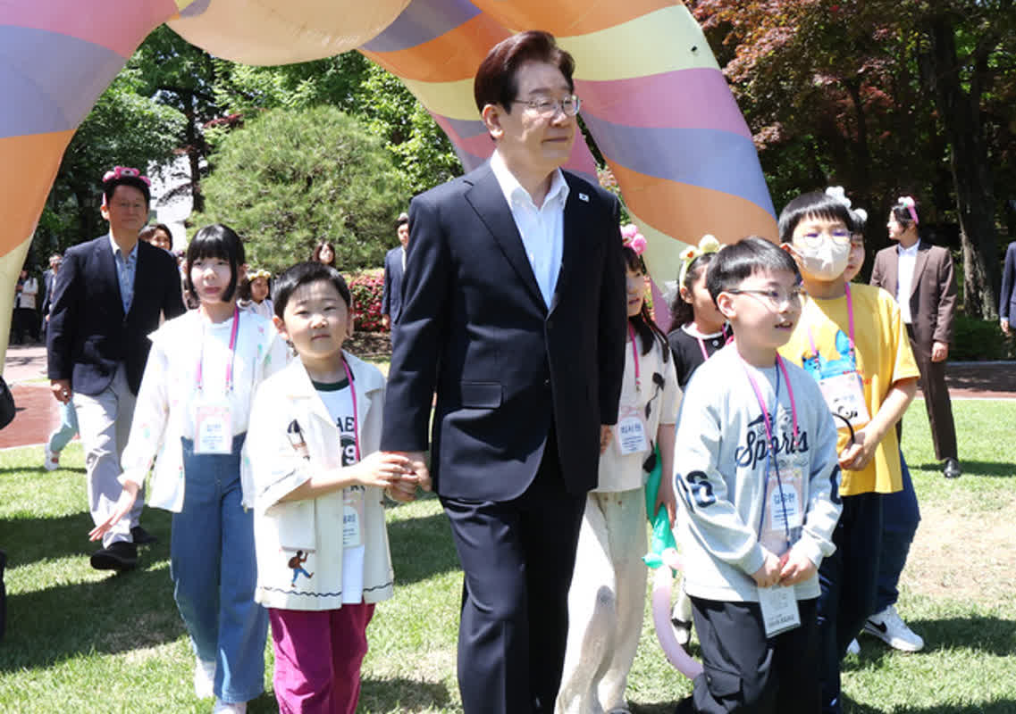 子どもたちの未来を守る、イジェミョン大統領の決意