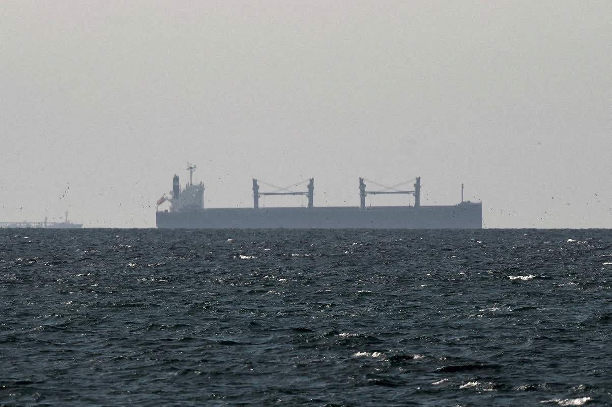 Will HMM’s Universal Winner Be the First Korean Tanker to Cross the Hormuz Strait?