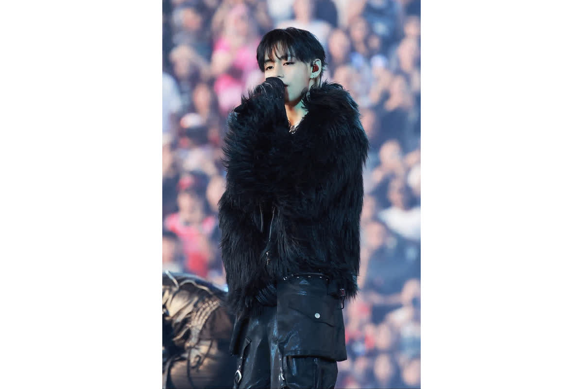 BTS V: The King of the Stage? Insights from Audacy’s Podcast