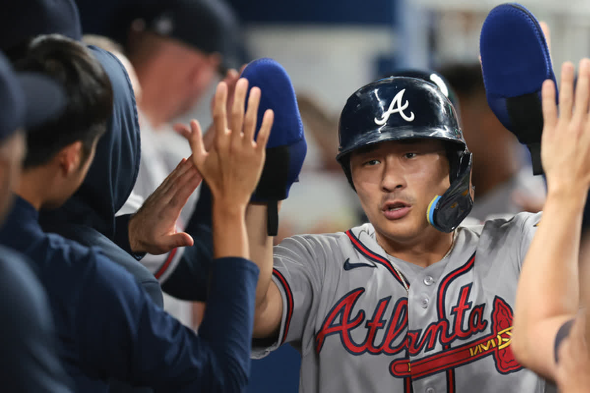 How Kim Ha-seong’s Perfect Squeeze Bunt Ignited a Braves Comeback