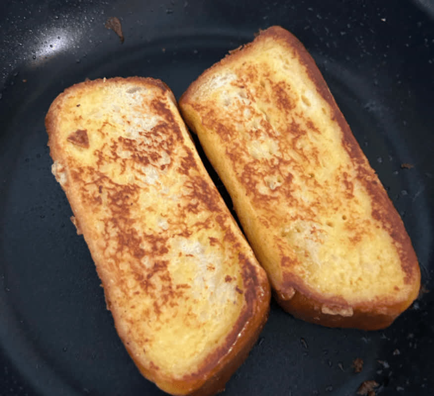 Stop Making Plain Toast — The Viral Milk Trick That Changes Everything