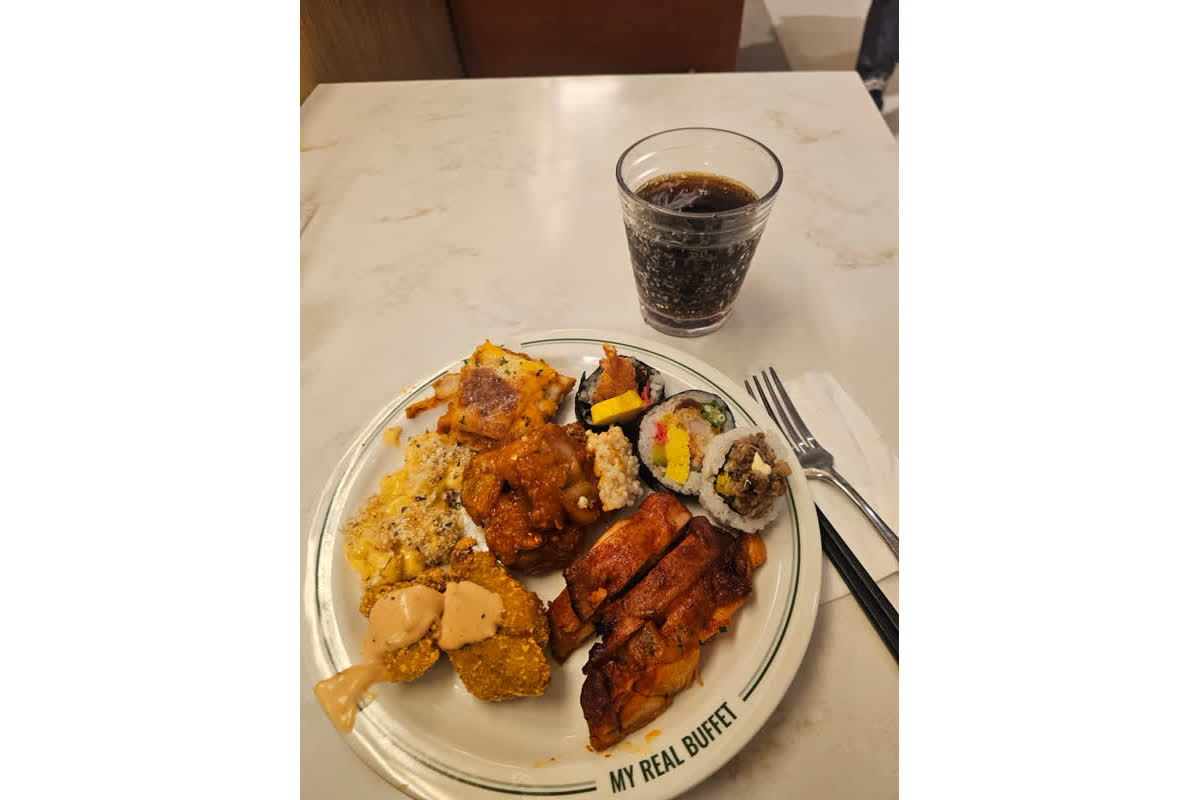 Top 5 Reasons to Try Take Buffet Jonggak: Affordable Dining in Seoul