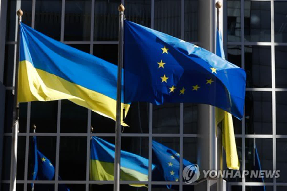 Ukraine’s EU Bid Surges as Hungary Drops Opposition Amid Russian Attacks