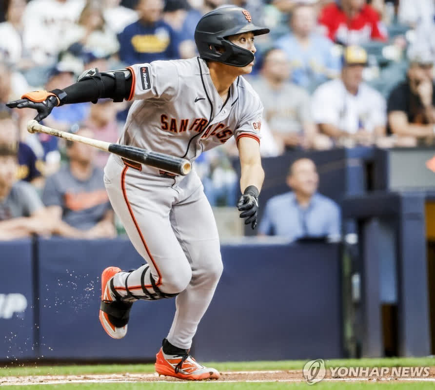 Lee Jung-hoo Hits .303 Average as 9-Game Streak Continues