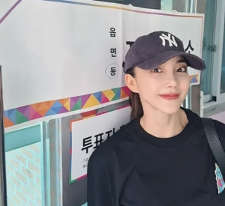 BTSのジンも投票所に！韓国のトップスターたちが一票を投じた理由とは