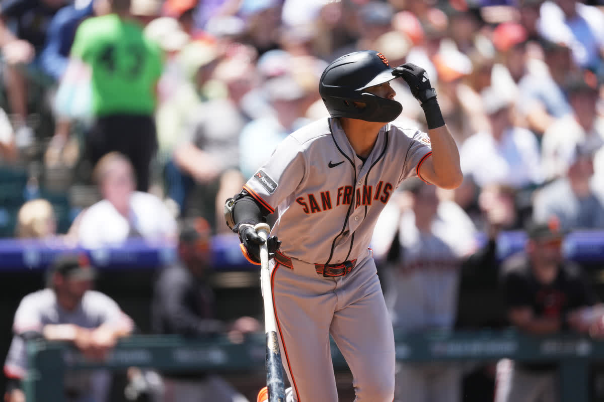 Lee Jung-hoo’s Scorching Comeback: 10-Game Hitting Streak for Giants Star