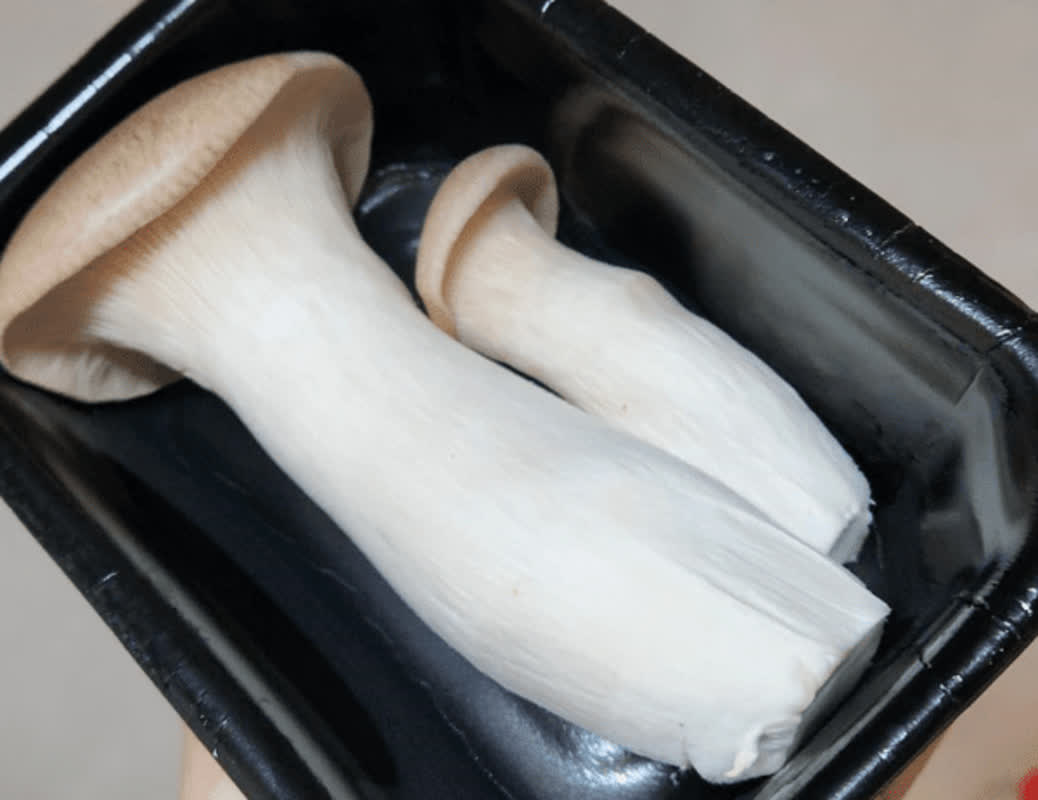 Don’t Trust Your Nose: 5 Invisible Signs Your Food Is Spoiled
